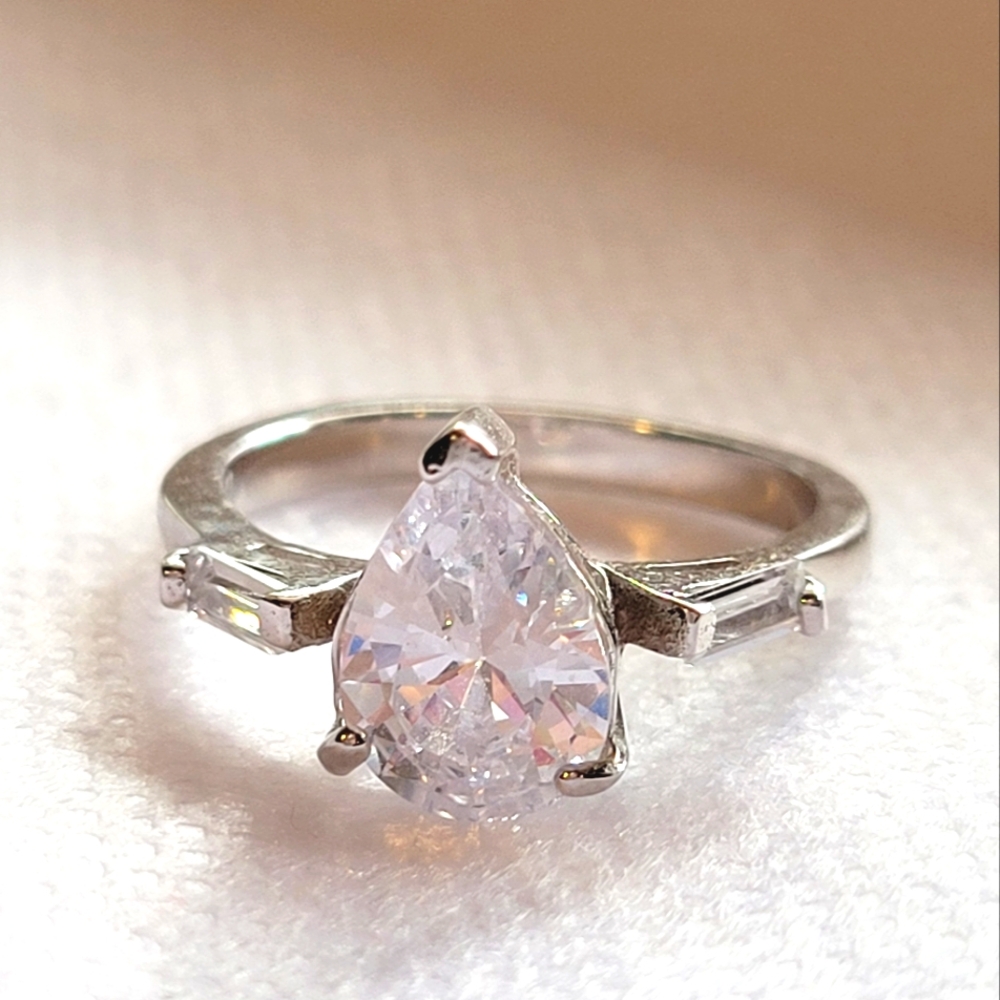 Charmed Aroma Pear Cut Ring - Picture 10 of 11